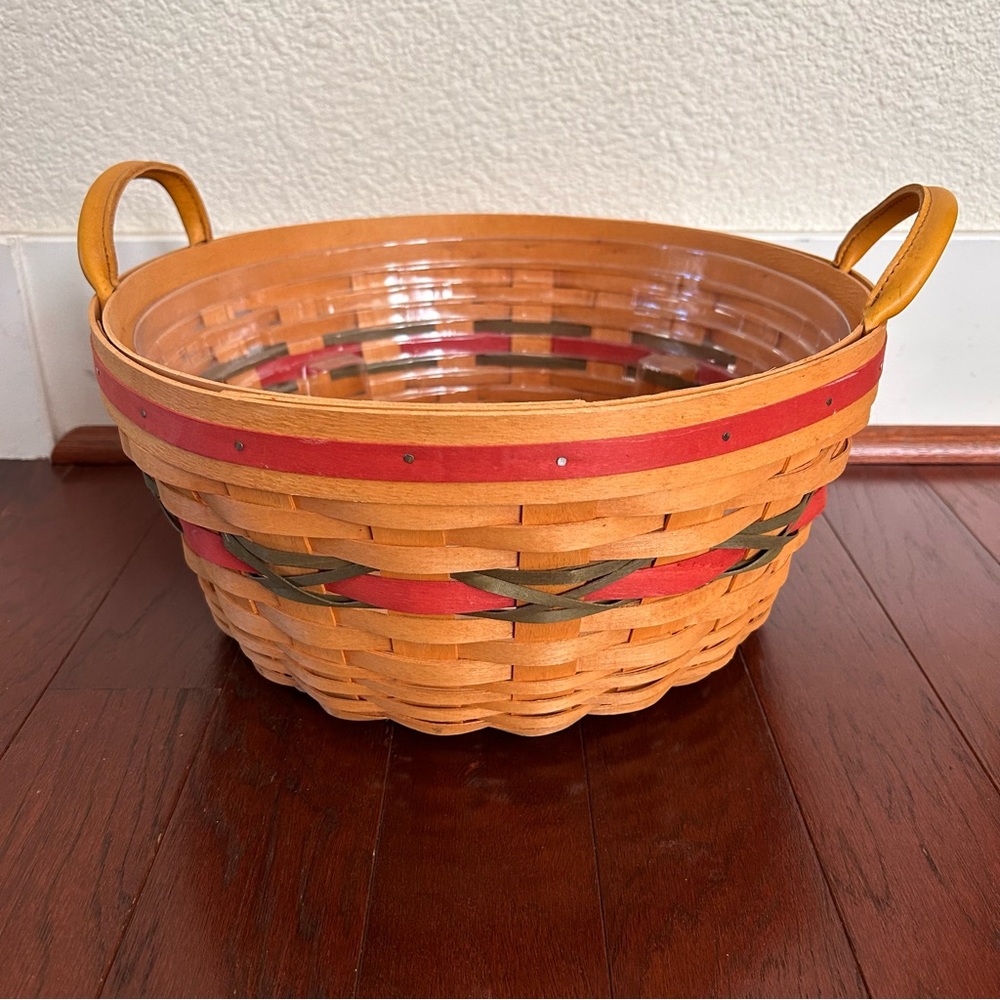 Longaberger 1999 Christmas Popcorn basket red and green accent weaving leather